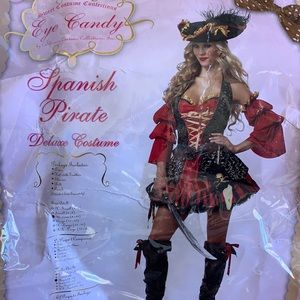 Spanish pirate size medium 8-10. I don’t have the hat